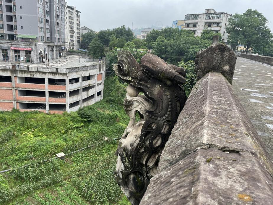 图三 龙门桥龙首照.jpg